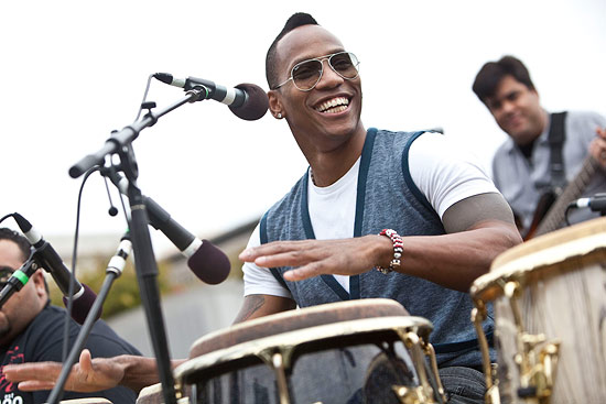 Pedrito Martinez Drummerworld