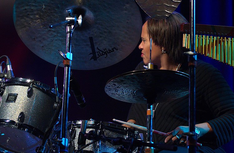 Terri Lyne Carrington Drummerworld Picture