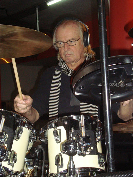 Alan White - Drummerworld