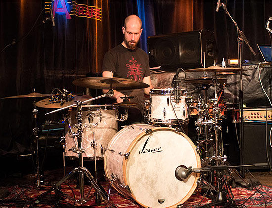 Benny Greb  - Drummerworld