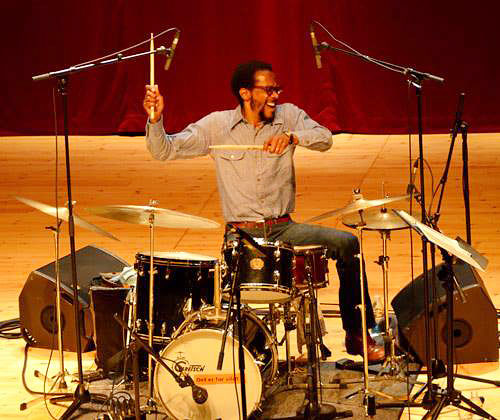 Brian Blade - Drummerworld