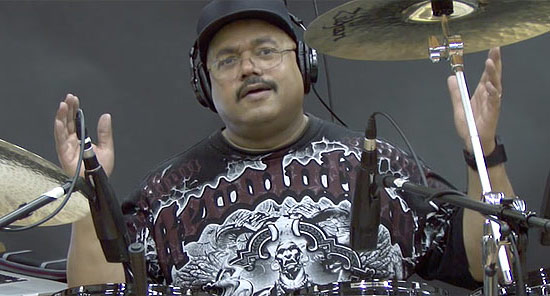 Dennis Chambers Drummerworld