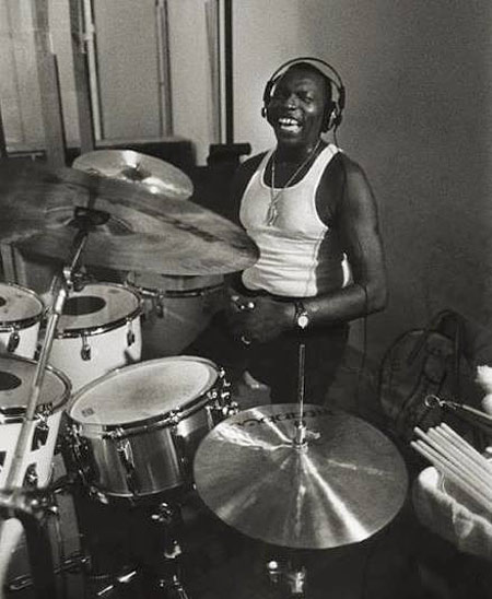 Elvin Jones Drummerworld