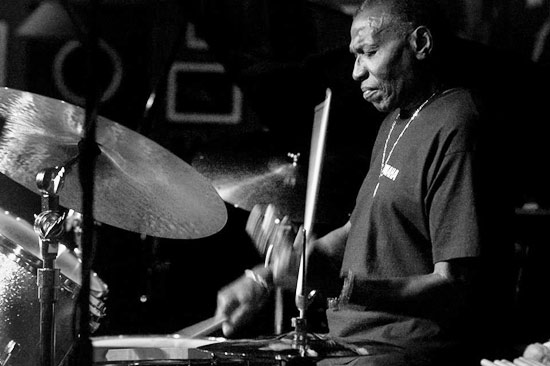 Elvin Jones Drummerworld