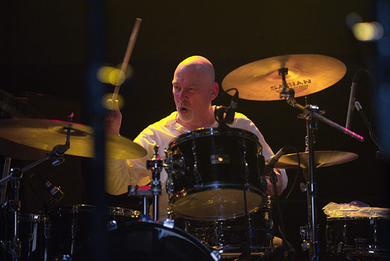 Gary Novak Drummerworld