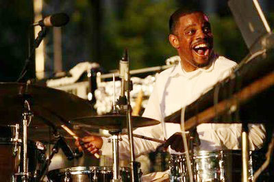 Karriem Riggins Drummerworld