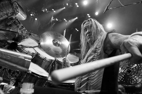 Nicko McBrain Drummerworld