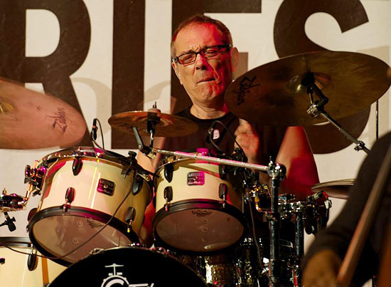 Vinnie Colaiuta Drummerworld