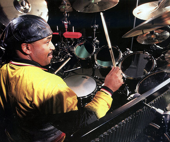 Carter Beauford Drummerworld