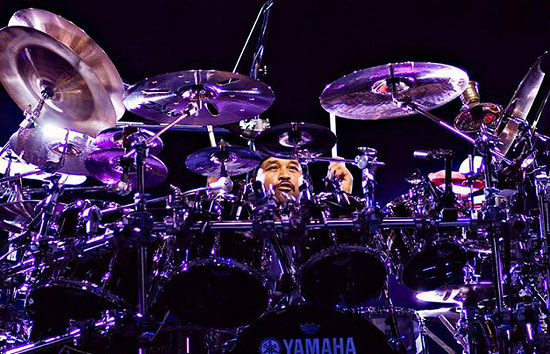 Carter Beauford Drummerworld