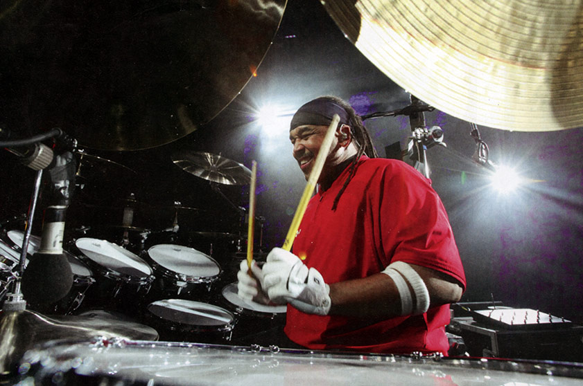 Carter Beauford Drummerworld