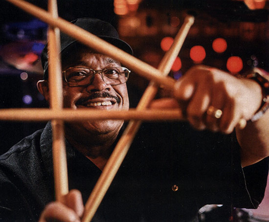 Dennis Chambers - Drummerworld