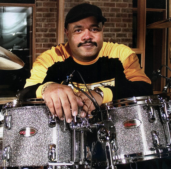 Dennis Chambers - Drummerworld