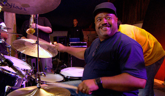 Dennis Chambers - Drummerworld