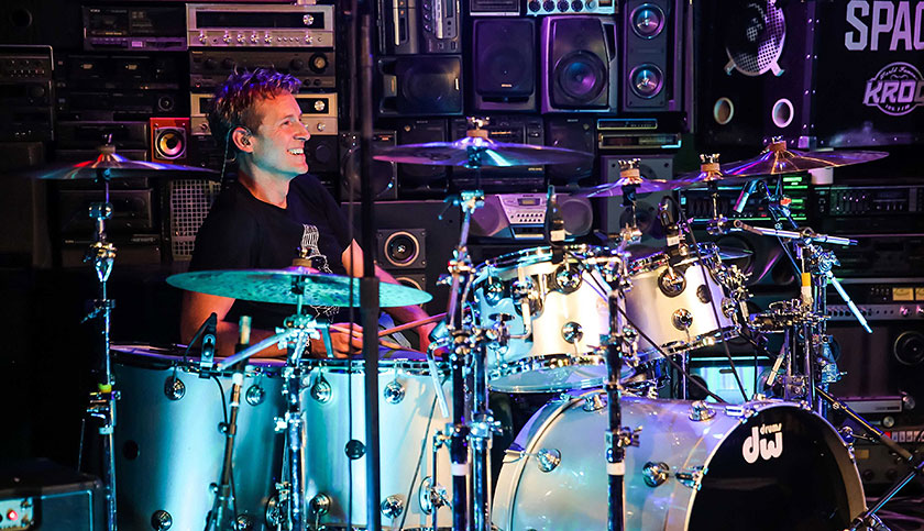 Josh Freese Drummerworld