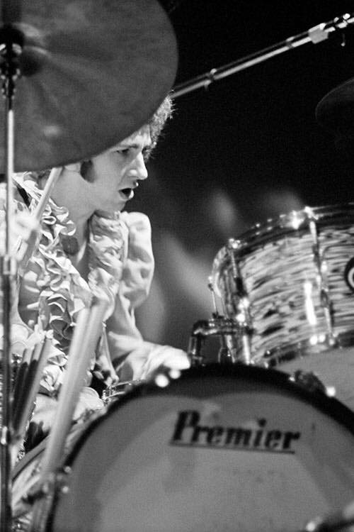 Mitch Mitchell Drummerworld