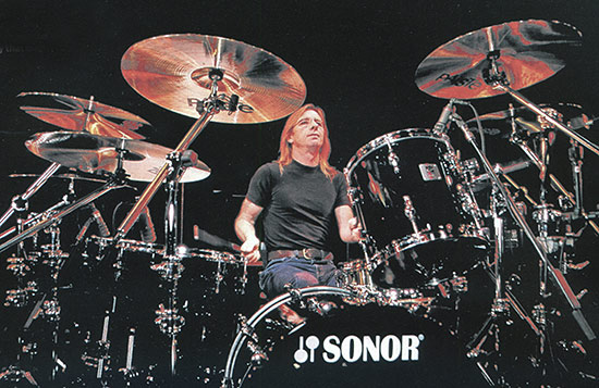 Phil Rudd Drummerworld