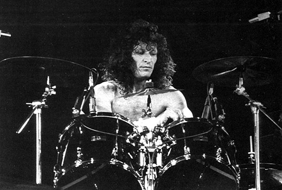 Tommy Aldridge Drummerworld