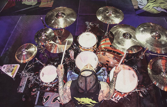 Travis Barker Drummerworld