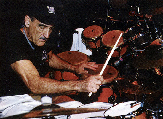 Walfredo Reyes - Drummerworld