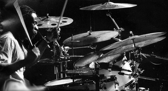 Will Calhoun - Drummerworld