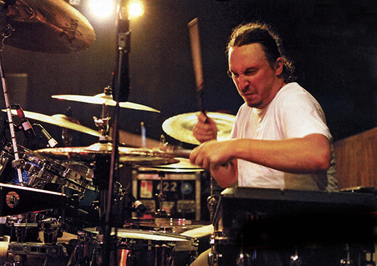 Abe Cunningham Drummerworld