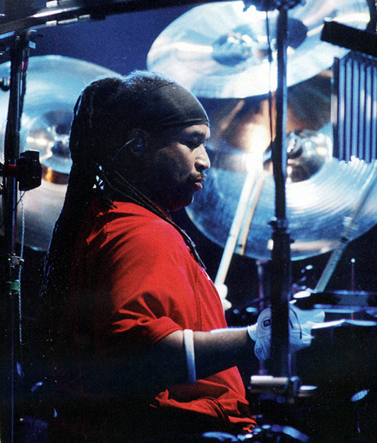 Carter Beauford Drummerworld