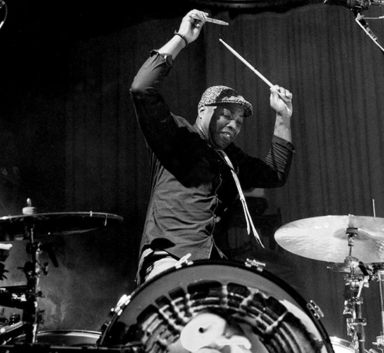 Daru Jones Drummerworld