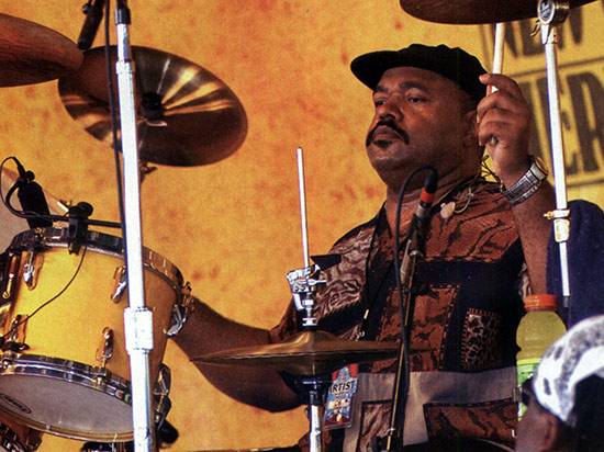 Dennis Chambers Drummerworld