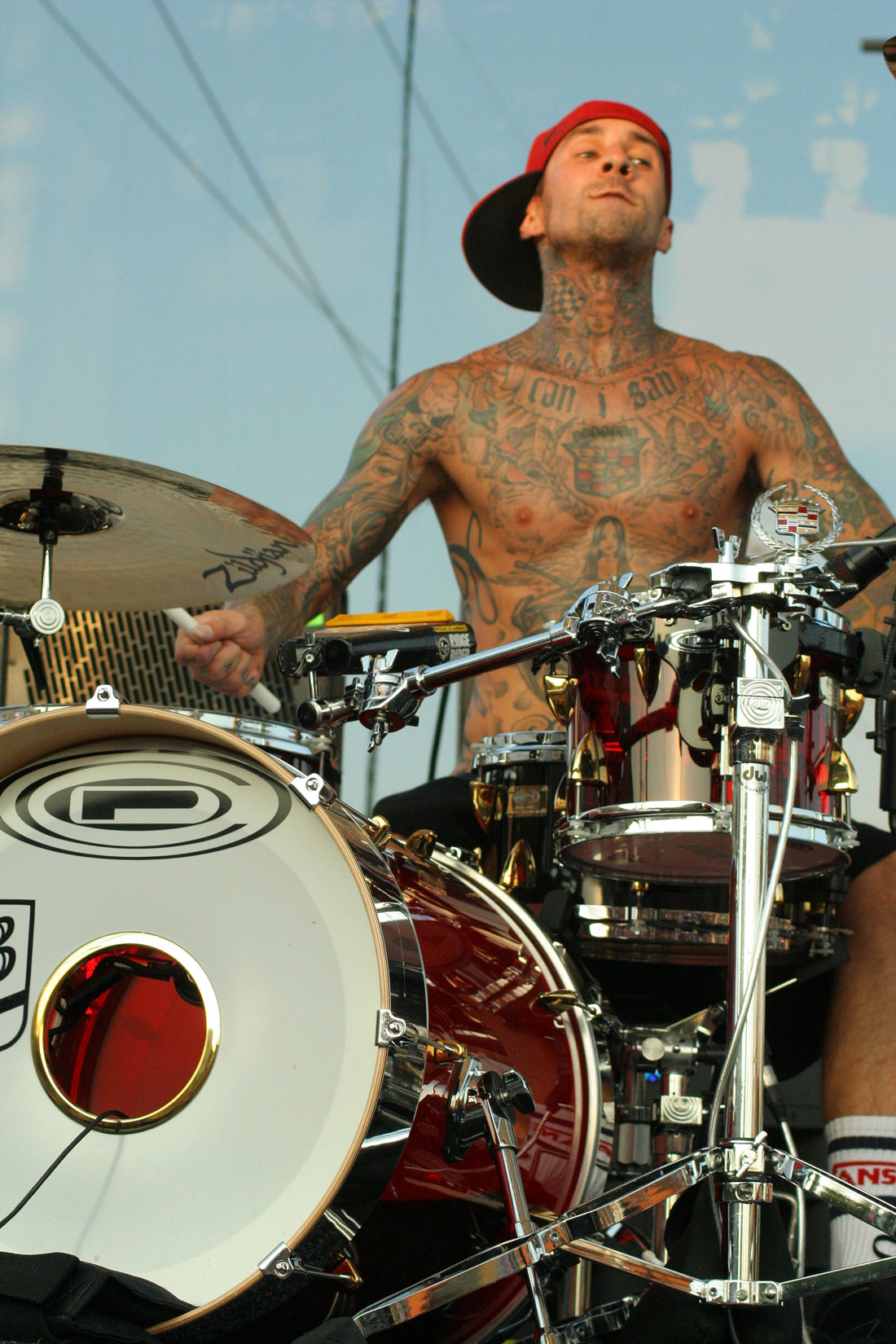 Travis Barker Drummerworld