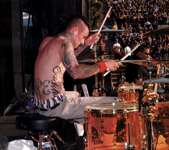 Travis Barker Drummerworld