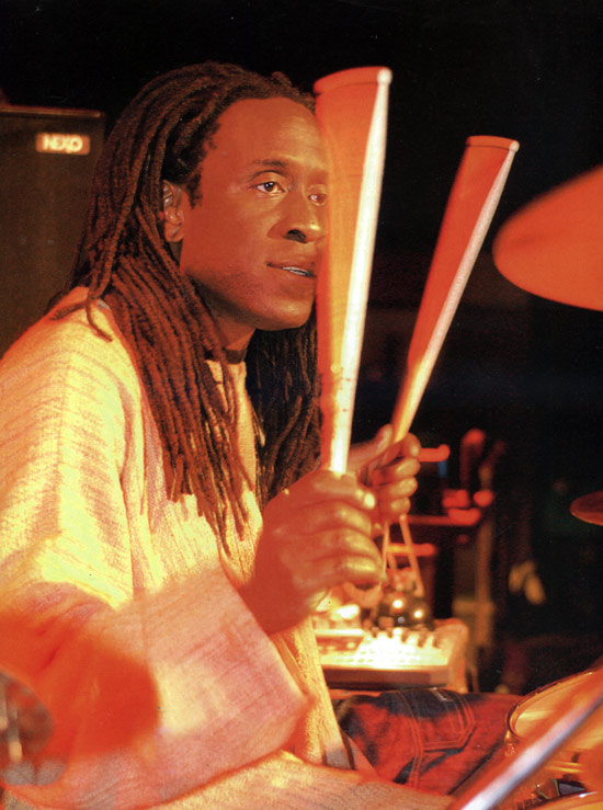 Will Calhoun - Drummerworld