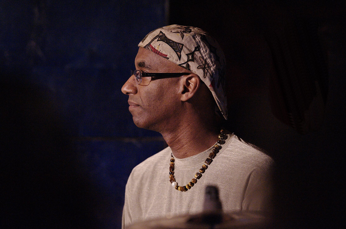 Omar Hakim - Drummerworld