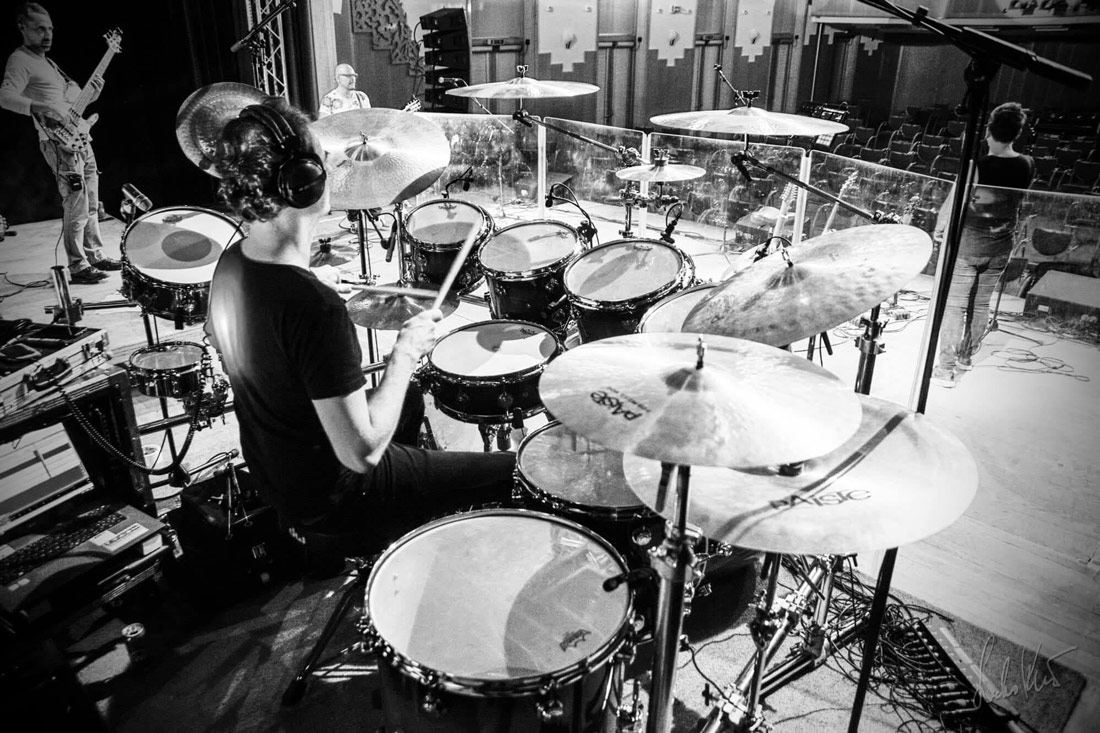 Aaron Thier Drummerworld