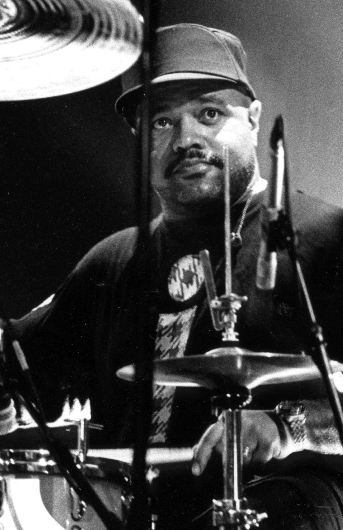 Dennis Chambers - Drummerworld