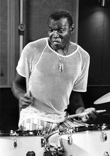 Elvin Jones Drummerworld