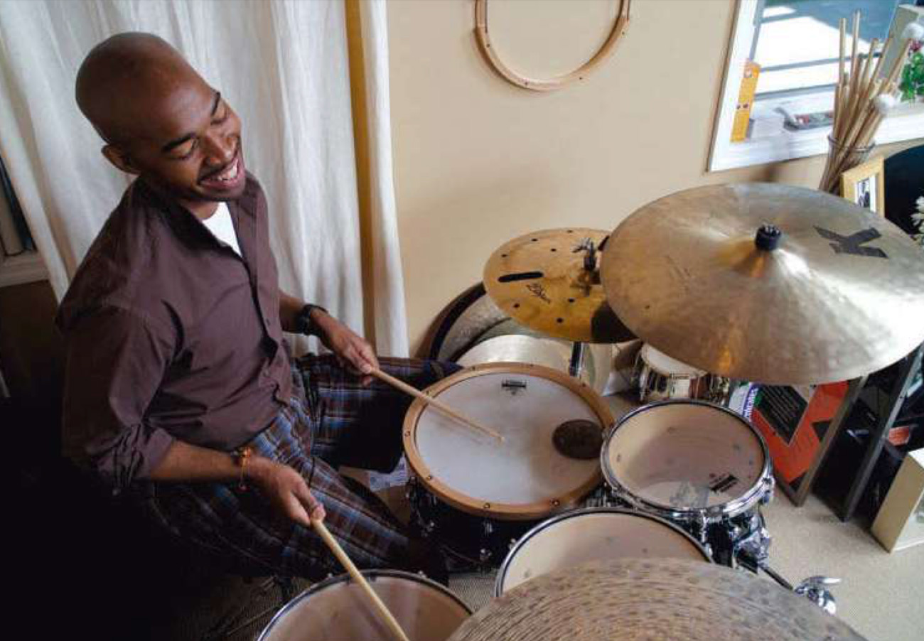 Eric Harland Drummerworld