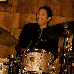 Fukushi Tainaka - Drummerworld