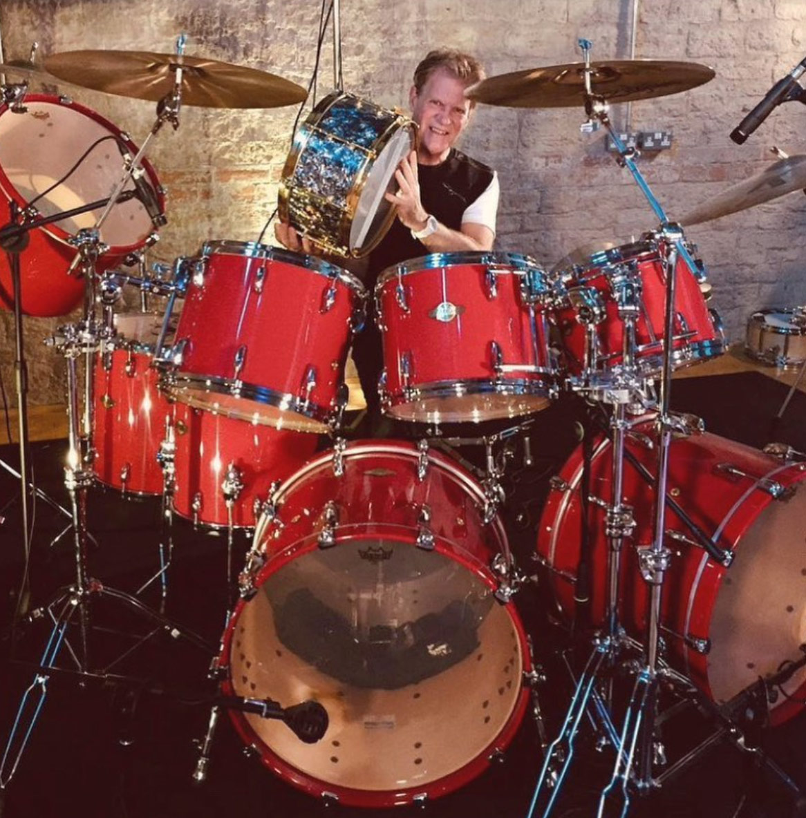 Gary Husband Drummerworld