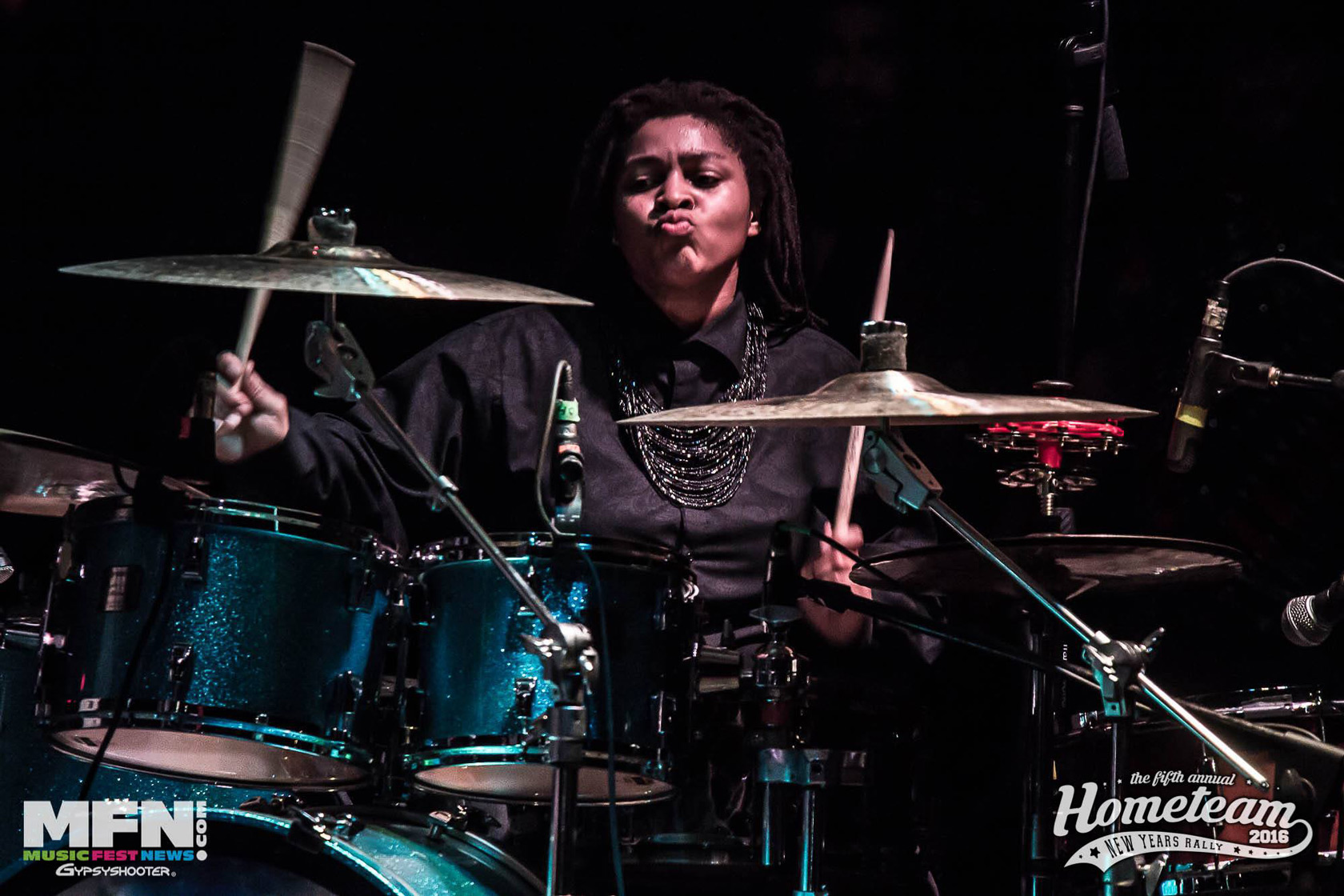 Nikki Glaspie Drummerworld