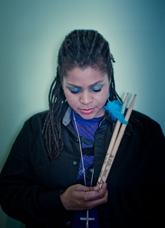 Nikki Glaspie Drummerworld