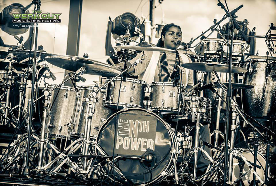 Nikki Glaspie Drummerworld