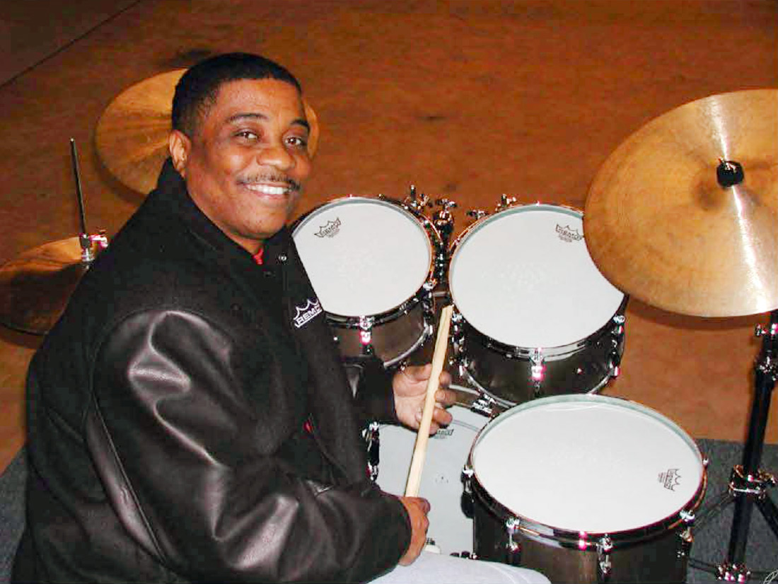 Ricky Lawson - Drummerworld