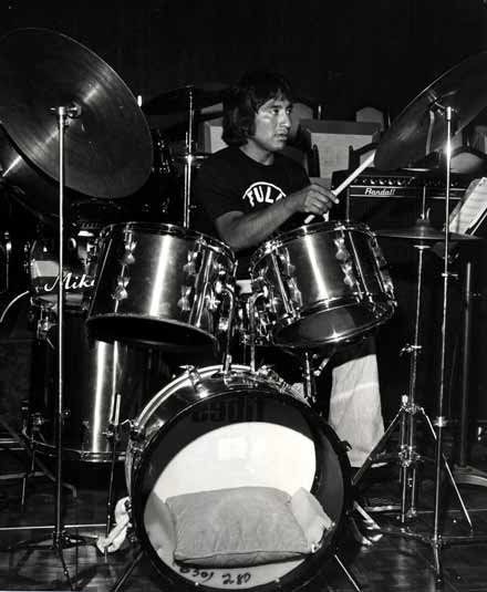 Alex Acuna Drummerworld