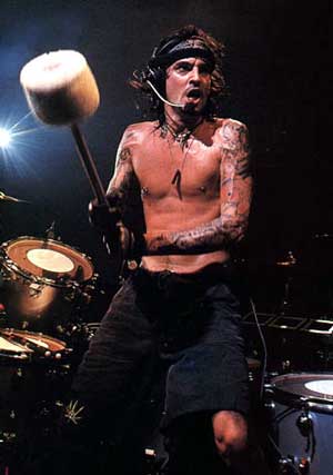 Tommy Lee Drummerworld