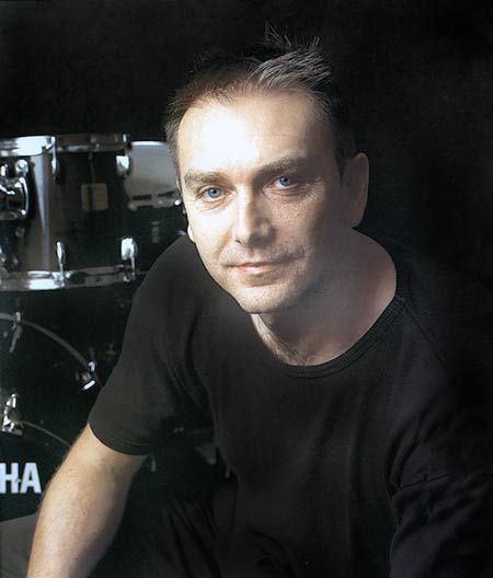 Paul Elliott Drummerworld