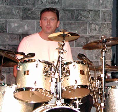 Paul Elliott Drummerworld