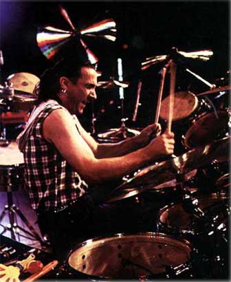 Walfredo Reyes Jr. - Drummerworld