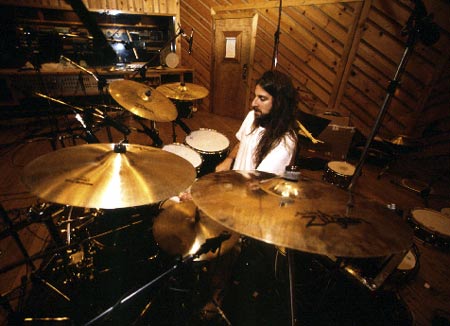 Aaron Comess Drummerworld