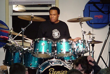 Gene Lake Drummerworld